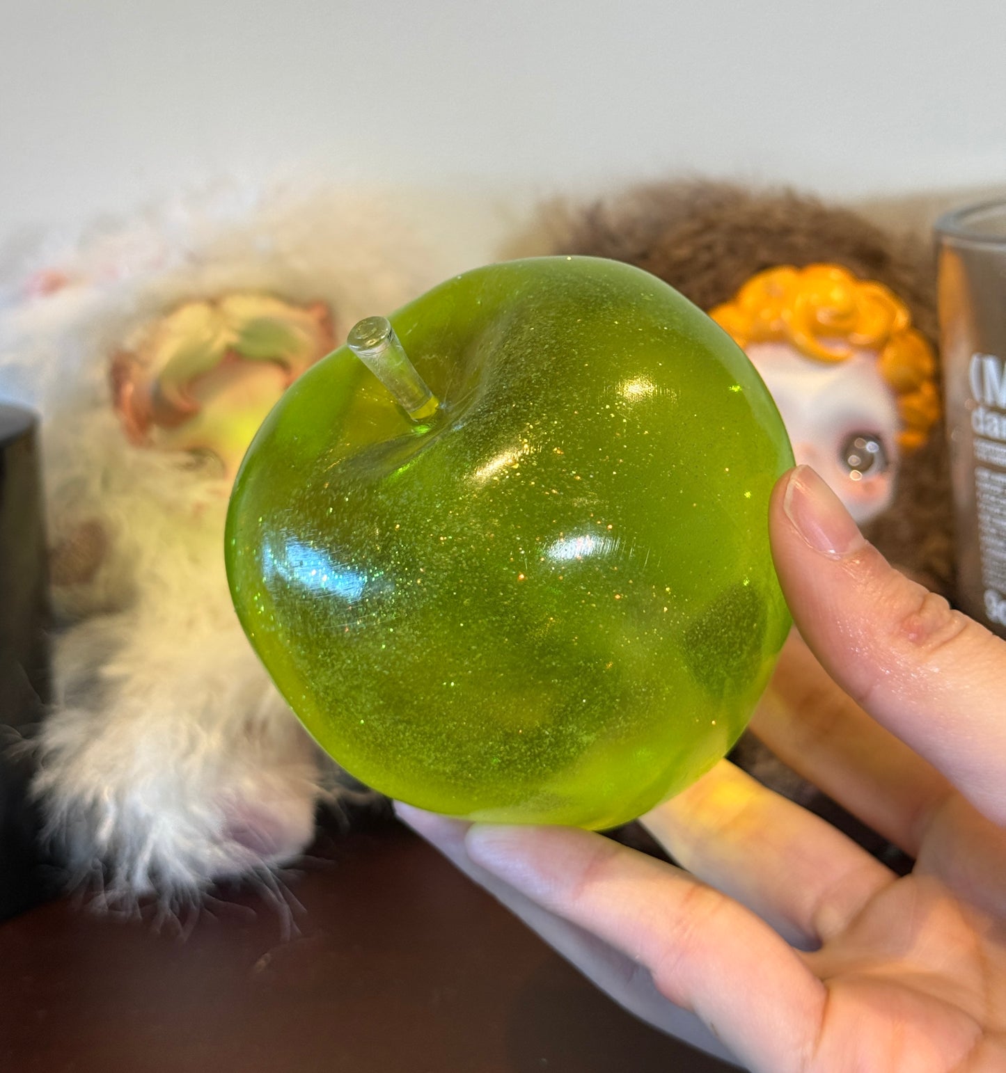 Glittery Apple (Zero bounce-back) Squish Fidget Toy