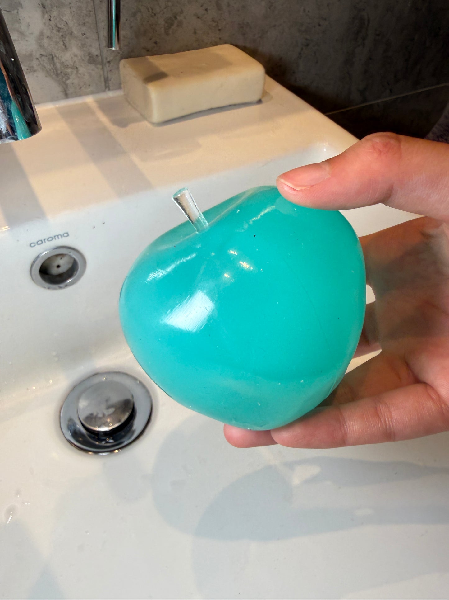 Aqua Apple Solid Fill (Zero bounce-back) Squish Fidget Toy