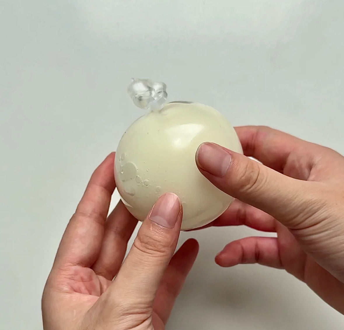 Yellow Cracking Wax ball Squishy Fidget Toy(Can’t Guarantee Perfect Uncracked Delivery)